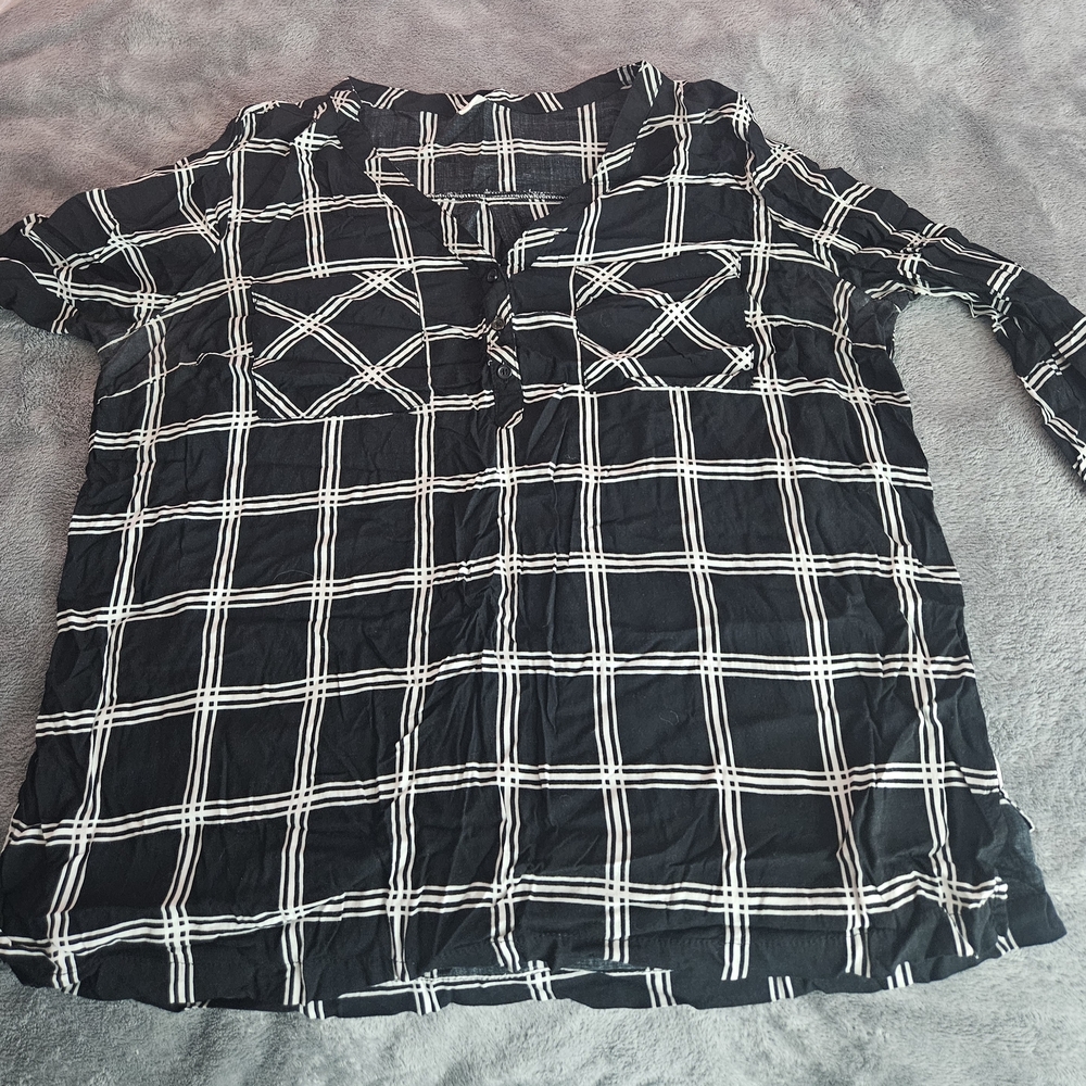 Old Navy Black and White Checkered Top